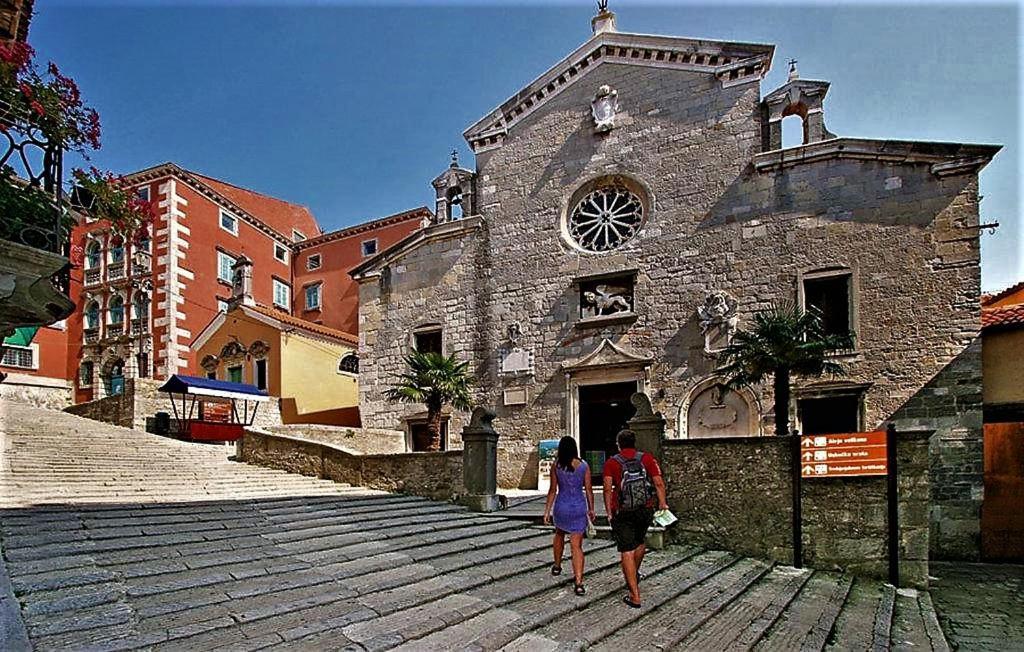 Villamar Beachfront With Free Private Parking * Rabac