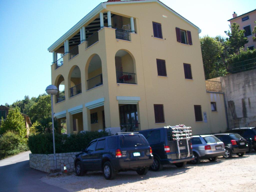 Villamar Beachfront With Free Private Parking * Rabac