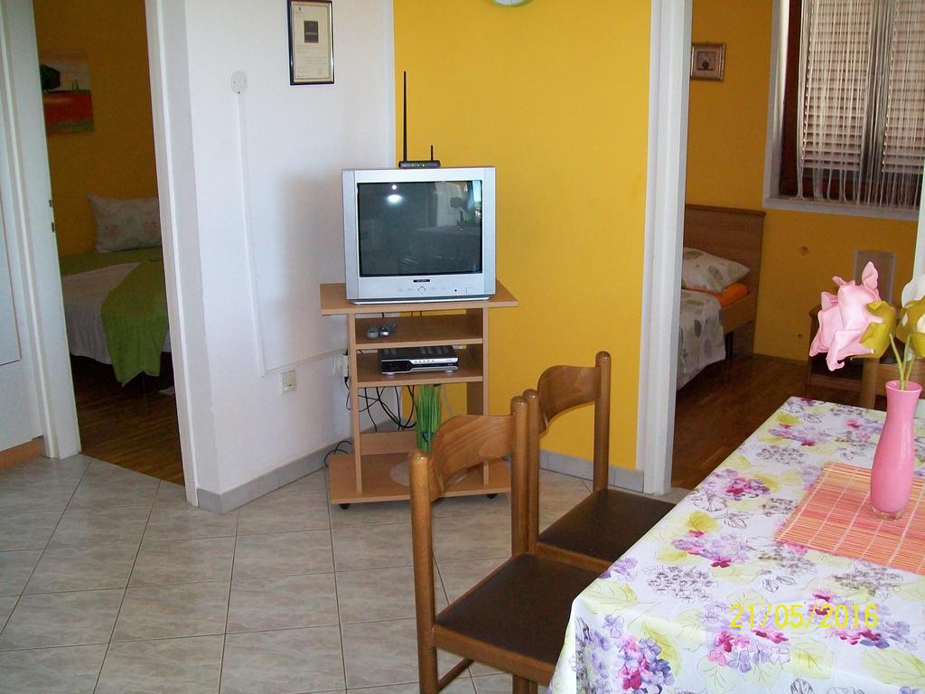 Villamar Beachfront With Free Private Parking