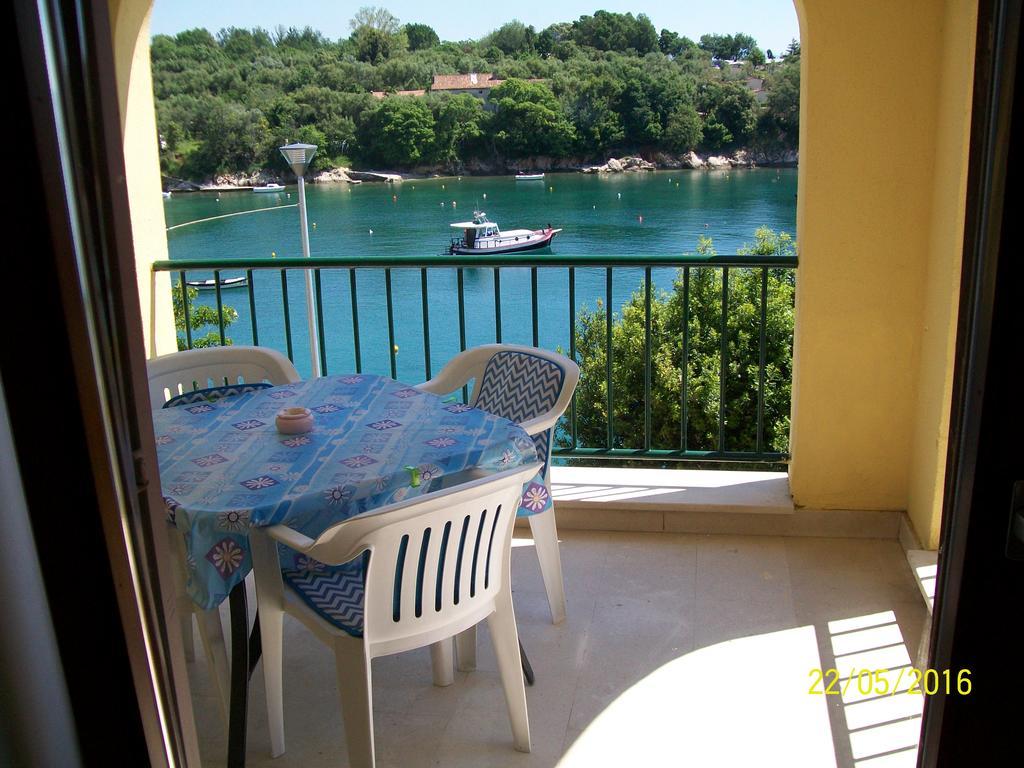 Apartment Villamar Beachfront With Free Private Parking