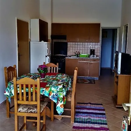 Villamar Beachfront Apartments With Free Private Parking Rabac Exterior photo