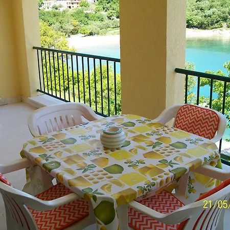 Villamar Beachfront Apartments With Free Private Parking Rabac Exterior photo