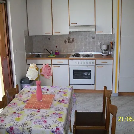 Villamar Beachfront Apartments With Free Private Parking Rabac Exterior photo