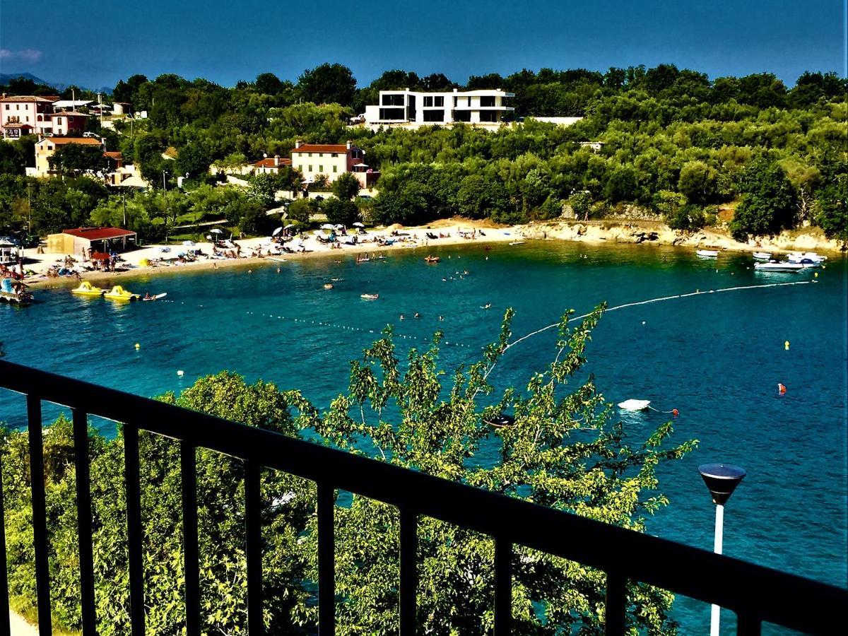 Apartament Villamar Beachfront With Free Private Parking *