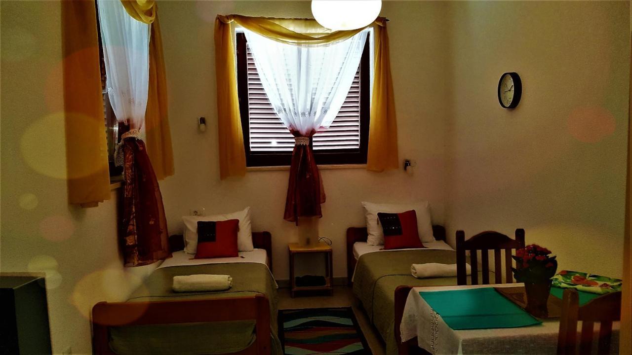 Villamar Beachfront With Free Private Parking Apartment Rabac