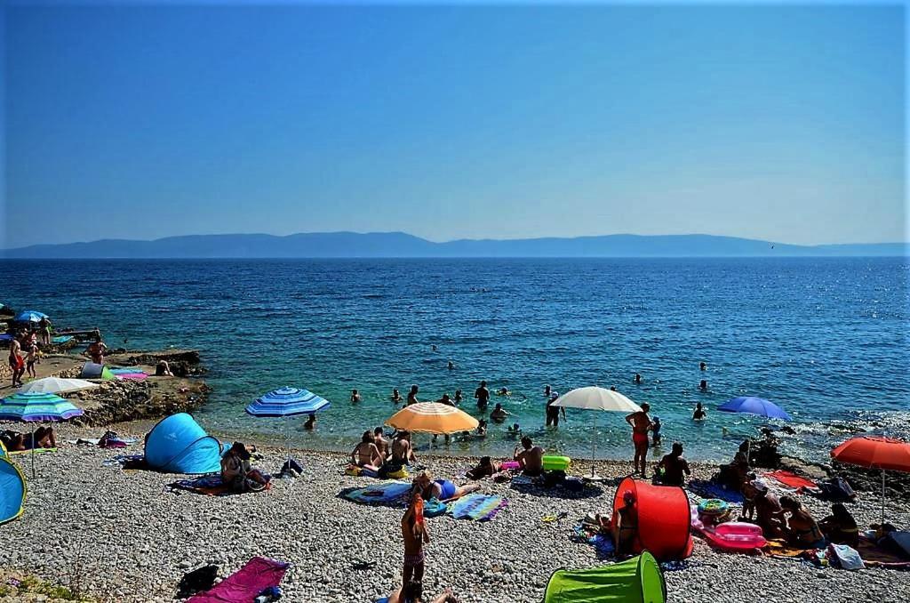 Villamar Beachfront With Free Private Parking Rabac